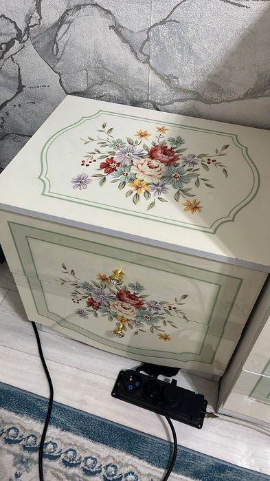 Тумбочки 2 штуки