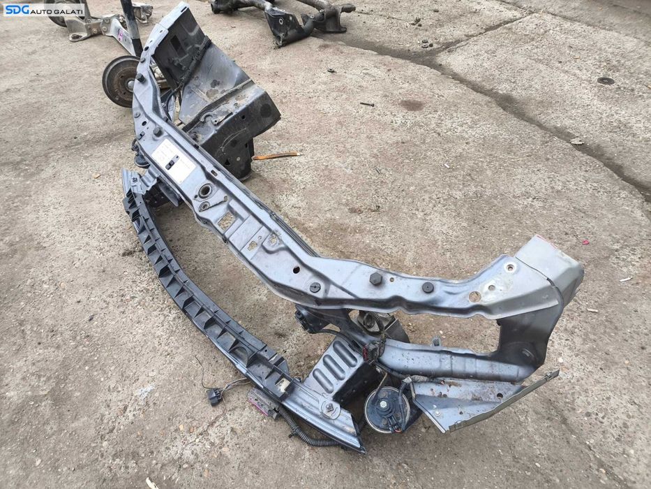 Trager Tragher Calandru Panou Frontal Suport Faruri Radiatoare cu Armatura Intaritura Bara Spoiler Fata Opel Vectra C Non Facelift NFL 2002 - 2005 Cod 24454293 [L4080]