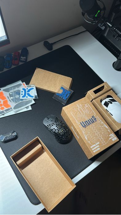 Unius Black Lotus 8K