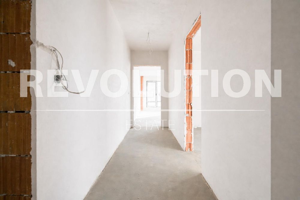 Двустаен апартамент в комплекс от две сгради С АКТ 14 в ж.к. Студентс