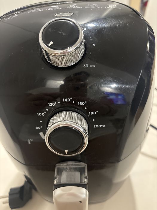 Fripteuza cu aer cald