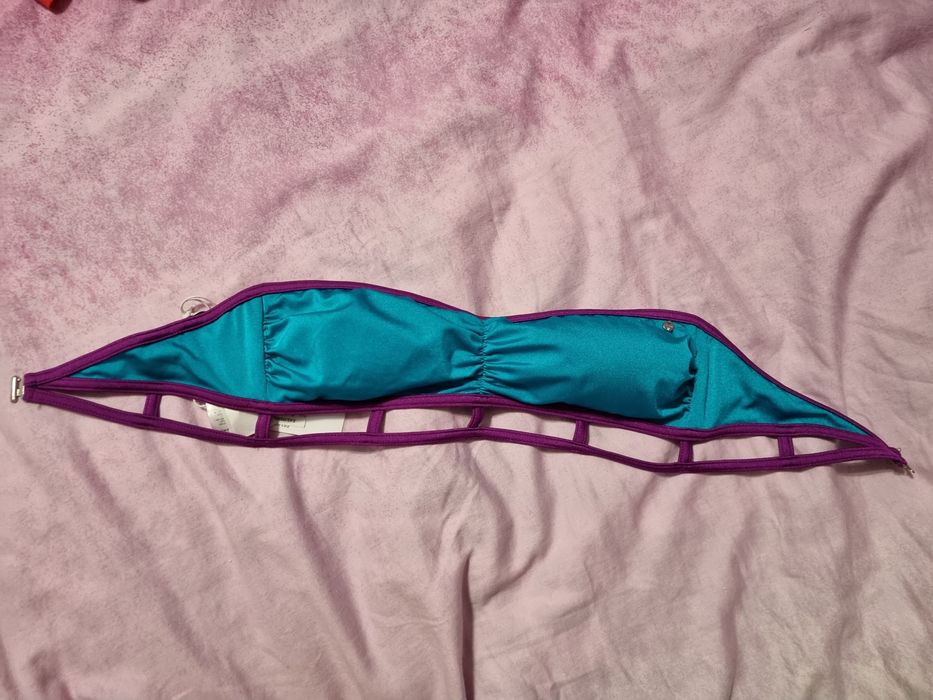 Страхотно горнище на бански guess