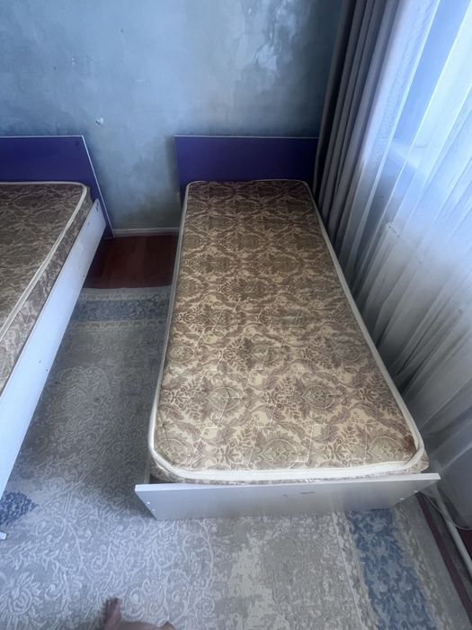 кровати б/у в хорошем состояний