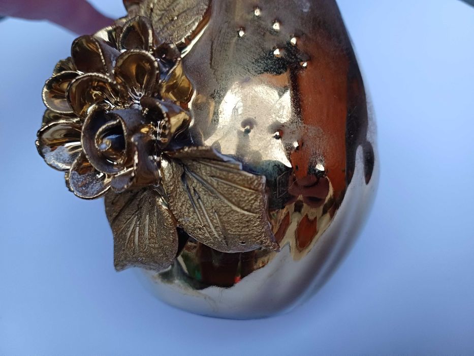 Керамична ваза златиста