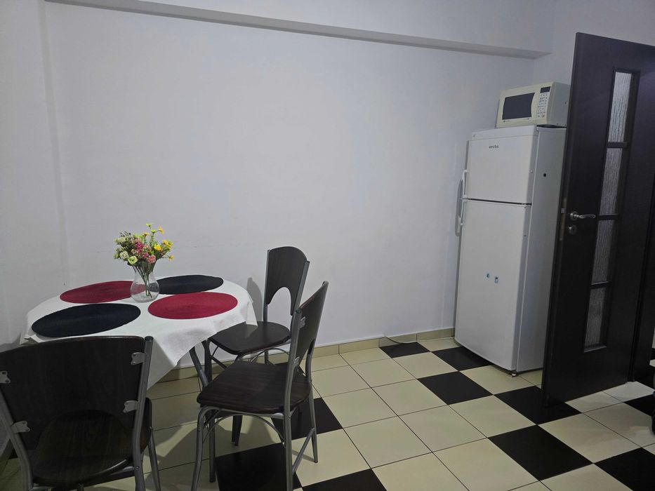 Inchiriez ap 2 camere - Proprietar