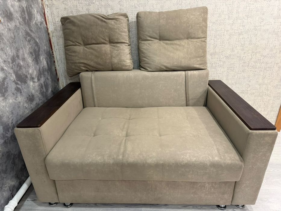 Продам диван раскладной 50.000