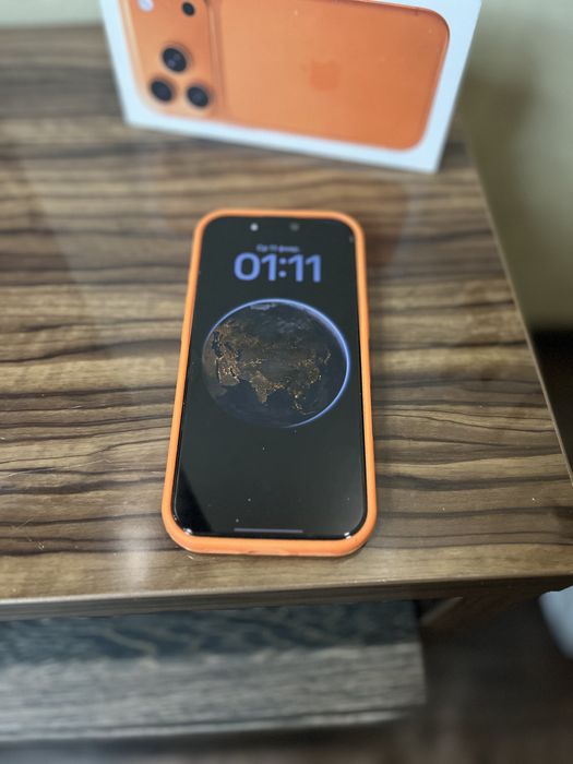 Продам айфон 17 про