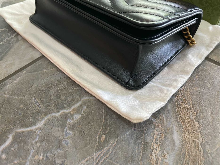 Gucci Малка Чанта Marmont Beloved Гучи Златно Gold GG логo Автентична