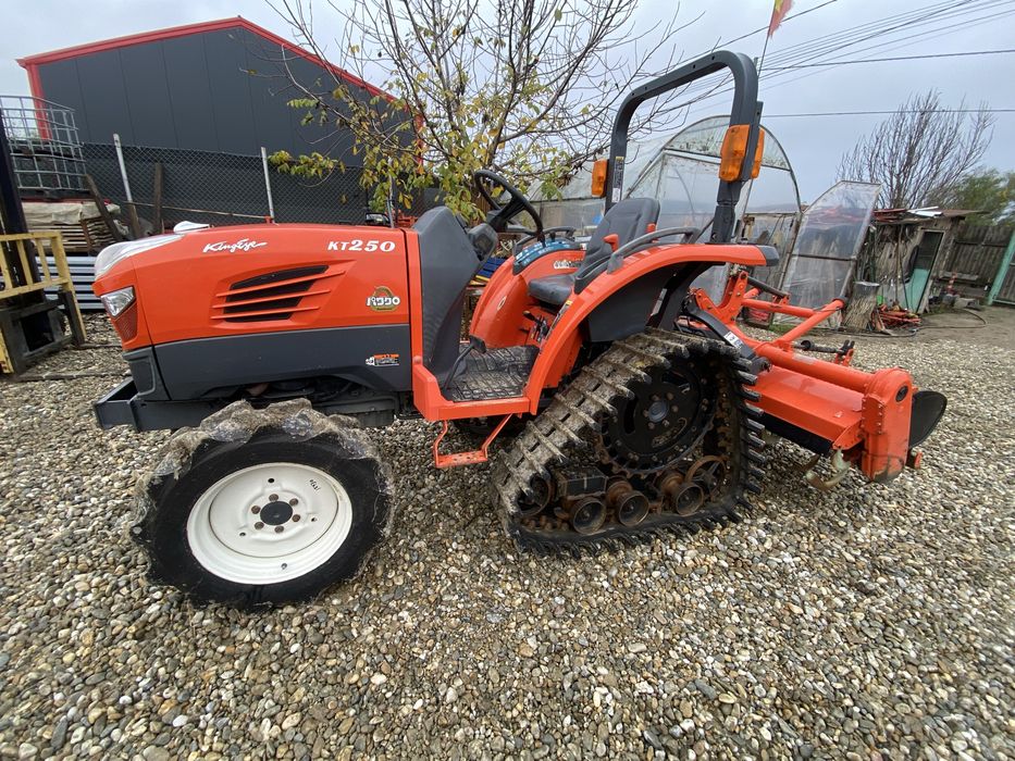 Tractor japonez Kubota model 2008