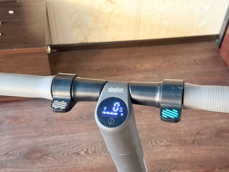 Электросамокат ninebot