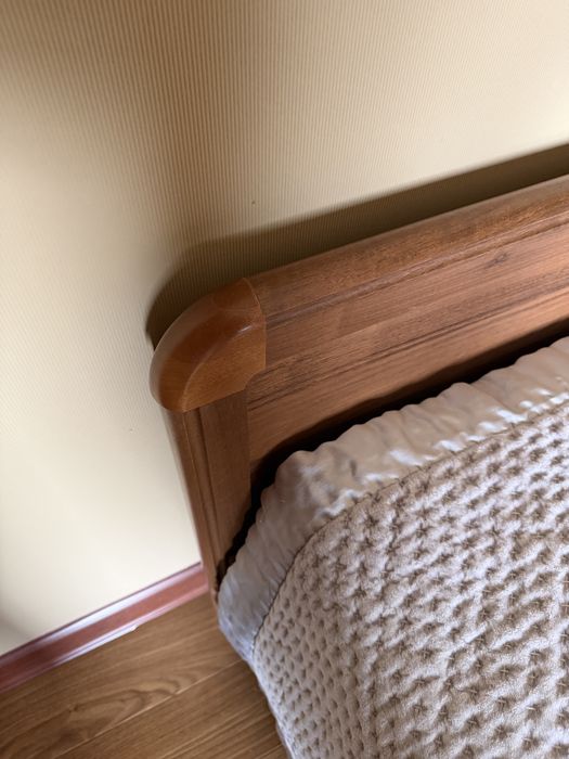 Кровать двуспальная 160х200см