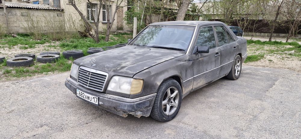 Mercedes w124 E220