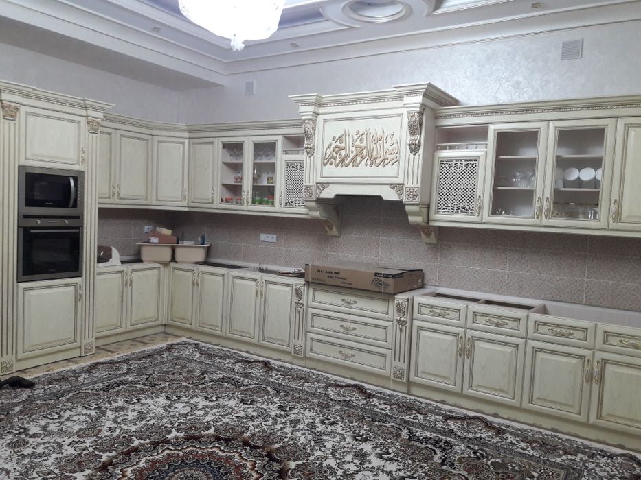 кухне мебель неоклассика