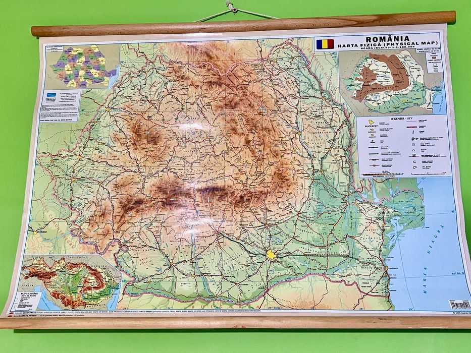 Harta Fizica a Romaniei Laminata 50x70cm