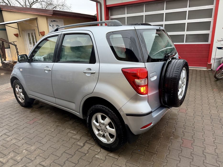 Vand Daihatsu Terios 4X4. Fara rugina