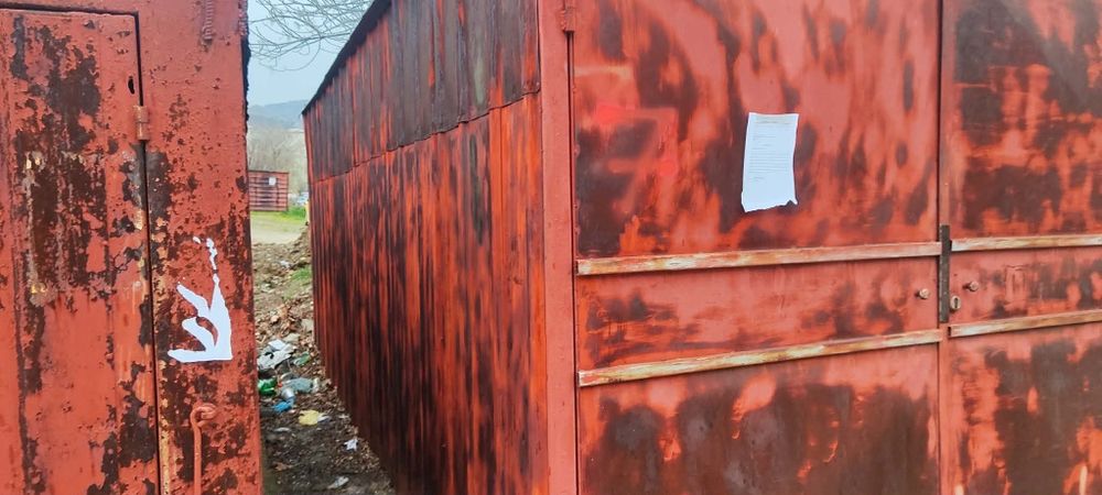 Ламаринен гараж голям