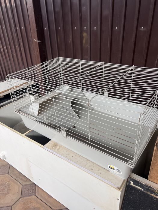 Продам клетку в хорошем состоянии