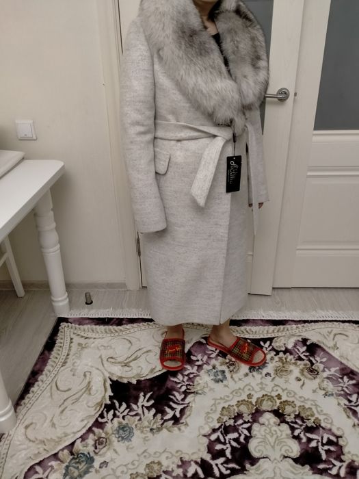 Продам красивое пальто