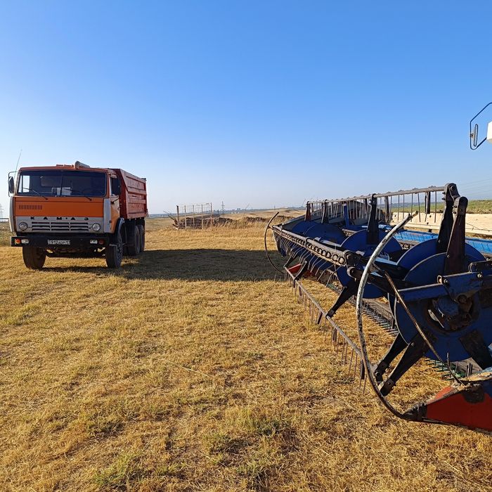 Услуги самосвала Камаз и погрузчик экскаватор