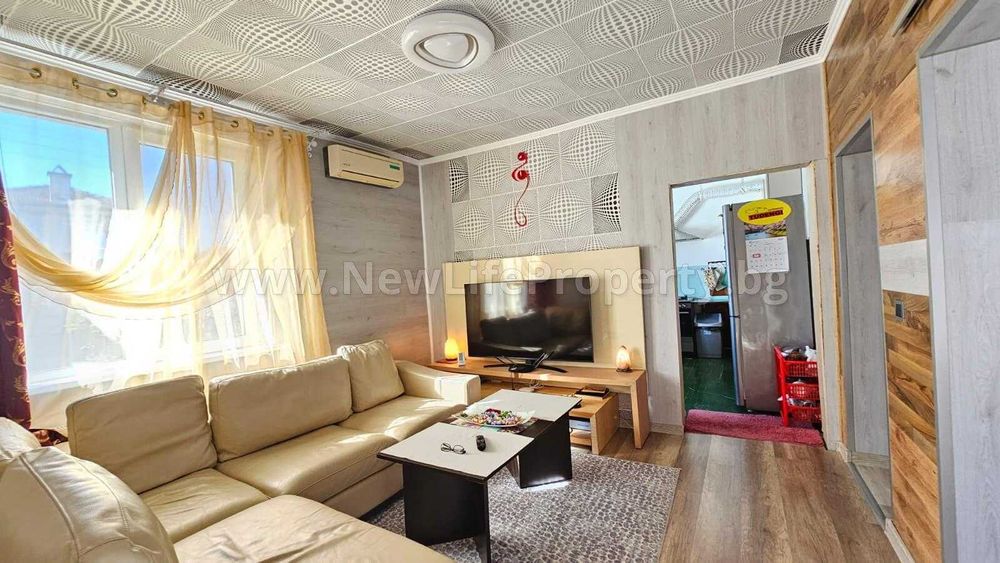 Продава се Къща в с. Дюлево, Област Бургас - 135 кв.м за 397 €/кв.м - Снимка #2