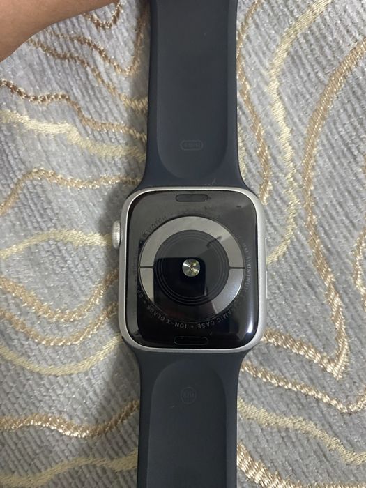 Продам apple watch series 5 nike 44mm.