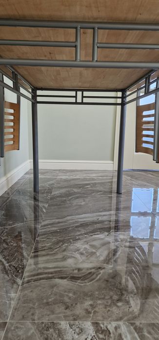 Стол кухонный со стульями