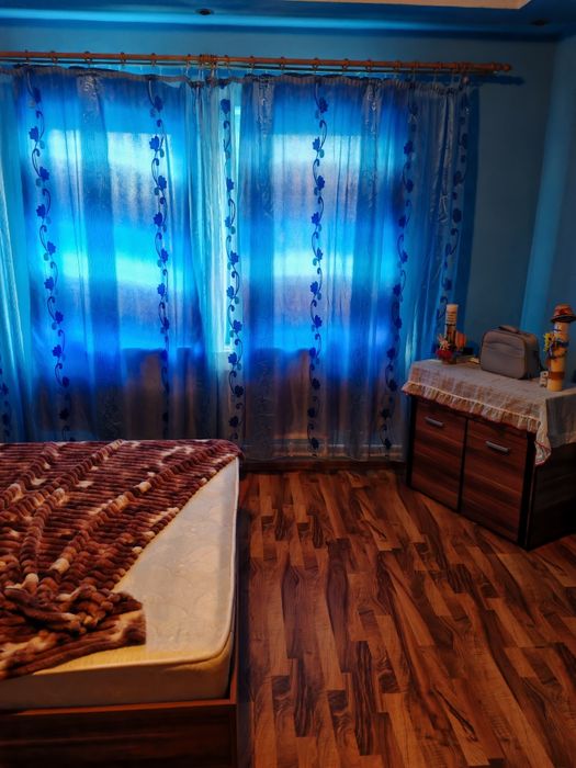 Vand casa în cermei