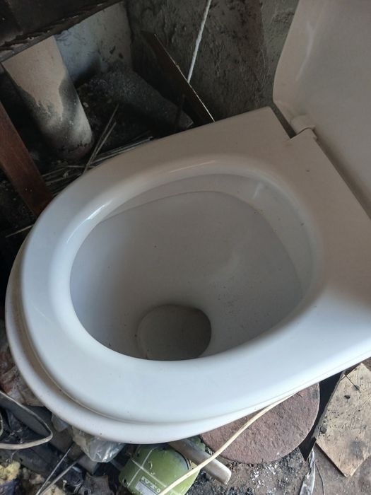 Унитаз,строительные