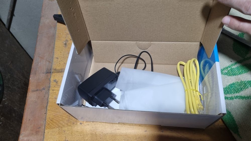 Tp Link XC220-G3v в идеальном состоянии как новый