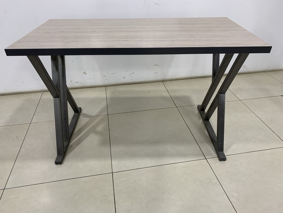 Parta stullar o’quv markaz yoki ofislar uchun