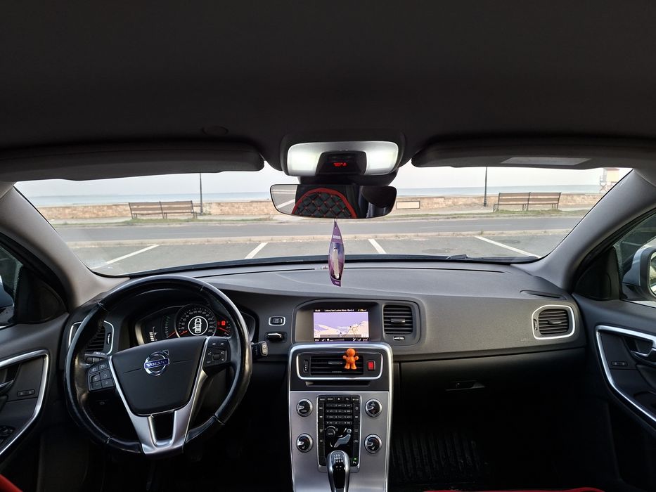 VOLVO V60 2018 190 CP Euro 6