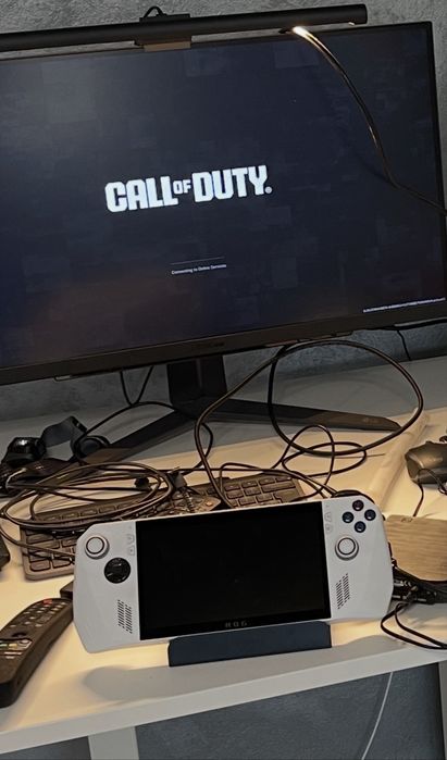 Rog ally z1 extreme handheld