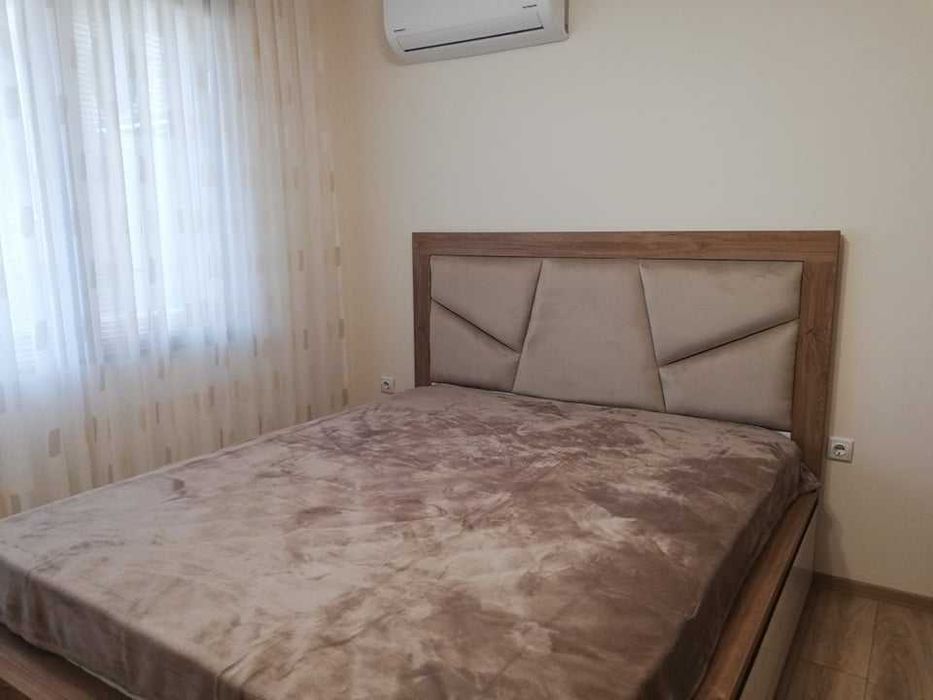 Дава се под наем Двустаен апартамент в Пловдив, Център - 60 кв.м за 325 € - Снимка #2