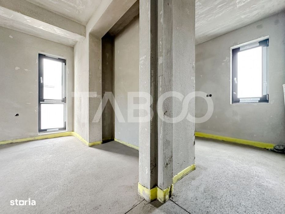 De vanzare duplex semifinisat cu teren generos zona Floresti Eroilor