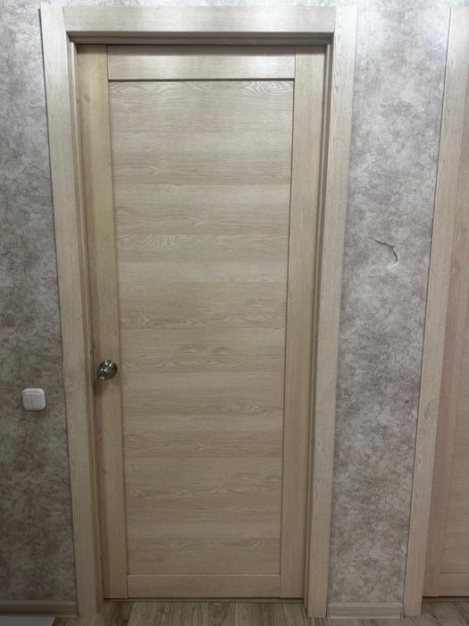 Продам б/у двери