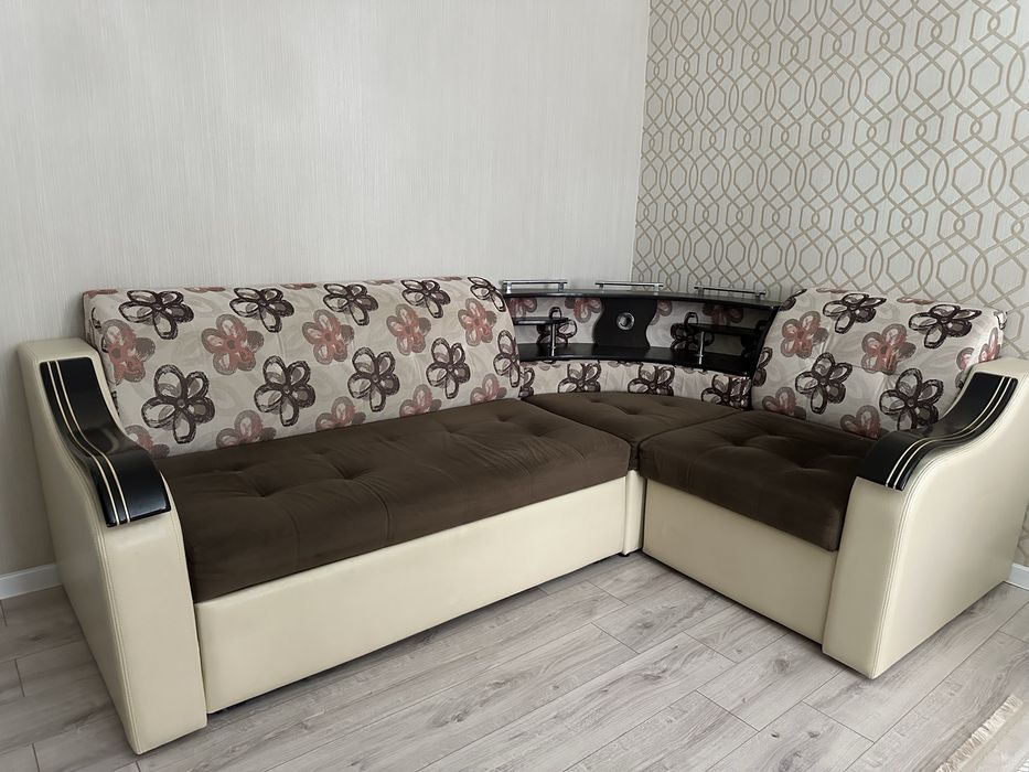 Продам диван самовывоз