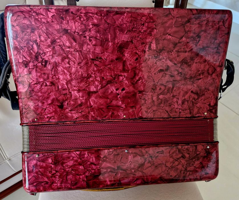 Acordeon Guerrini 120 basi rosu