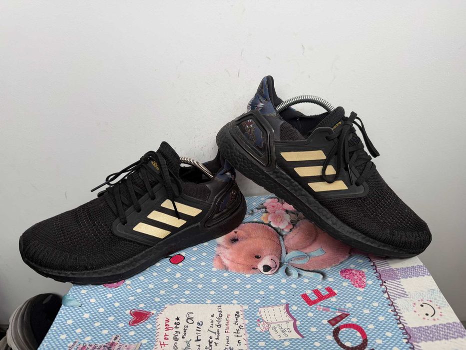 adidas UltraBoost 20''оригинални маратонки 44 номер