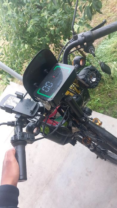 2080 km yurgan led fara malibu singnal qoyilgan