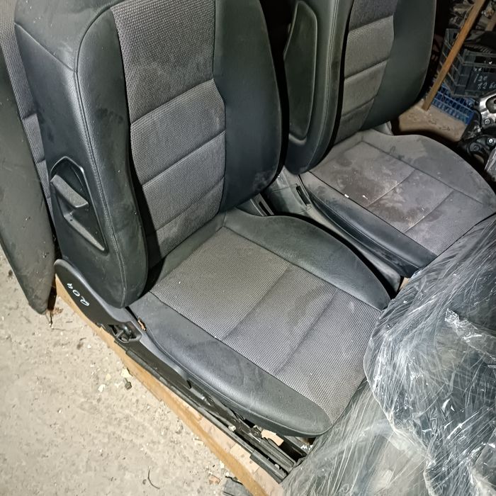 Салони за Автомобили разпродавам