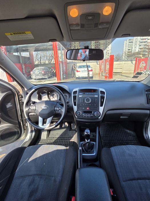 Kia ceed 2012 ,funcționează impecabil