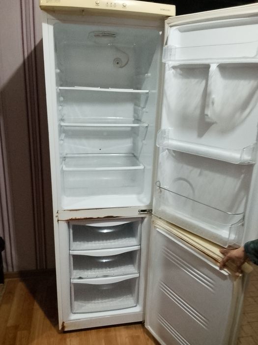 Холодильник Самсунг