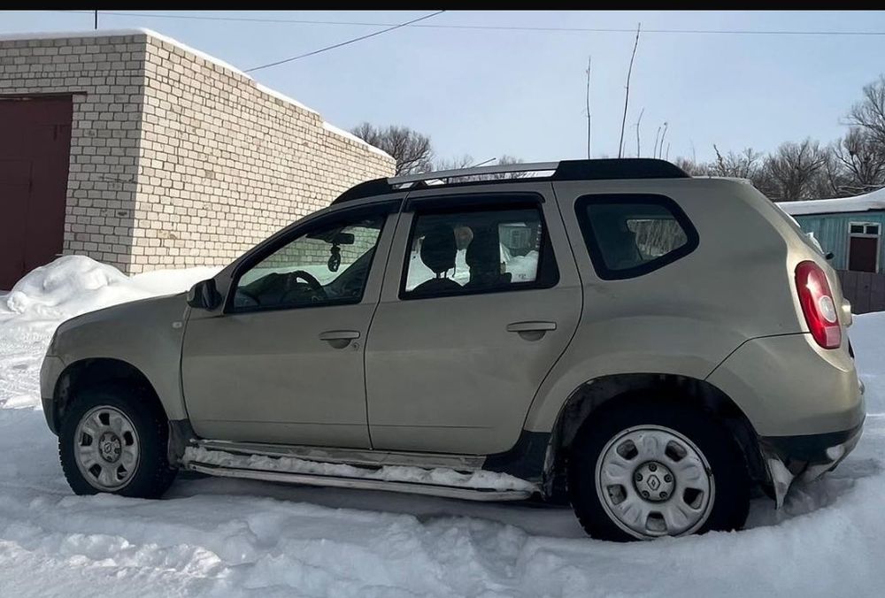 Продам машину Рено Дастер