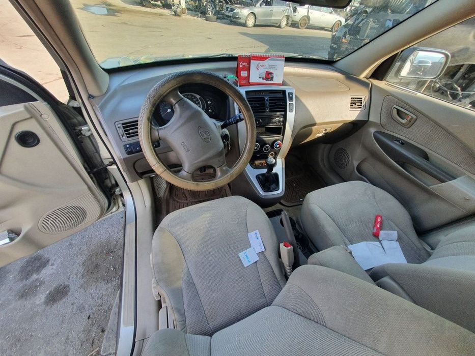 Dezmembrez Hyundai Tucson motor 2.0 benzina G4GC  141cp euro 4 Dezmembrari piese cutie de viteze manuala