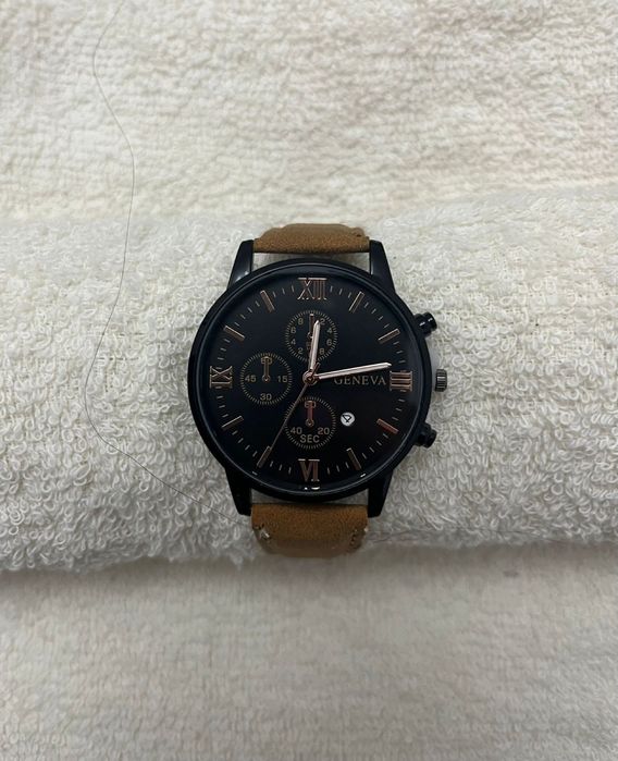 Часы  кварцевые.