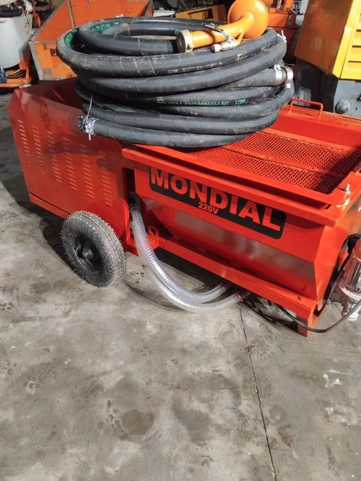 Pompa de tencuit! MONDIAL 220