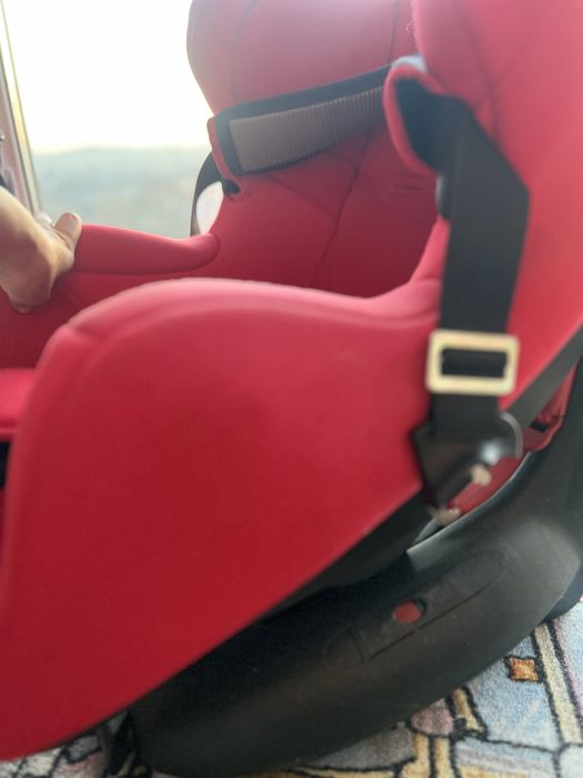 Детское автокресло