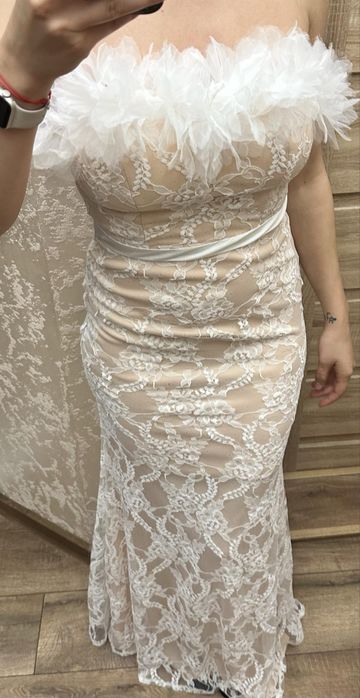 Официална, изключително елегантна  рокля