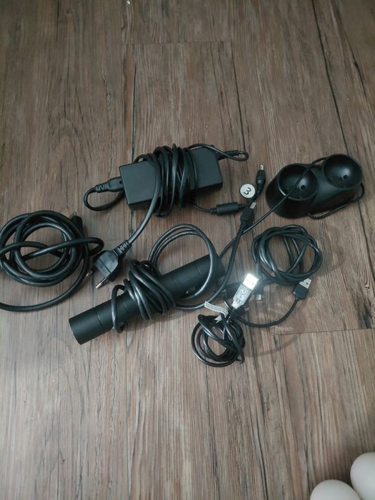 Vând vr ps4 prima versiune