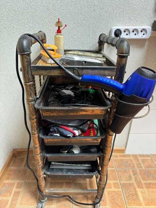 Продается оборудования для парикмахерской